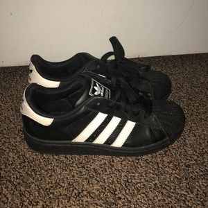 ❗️LOWEST❗️Adidas Superstars